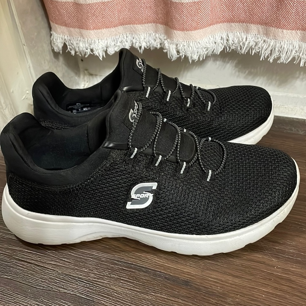 Black sketchers